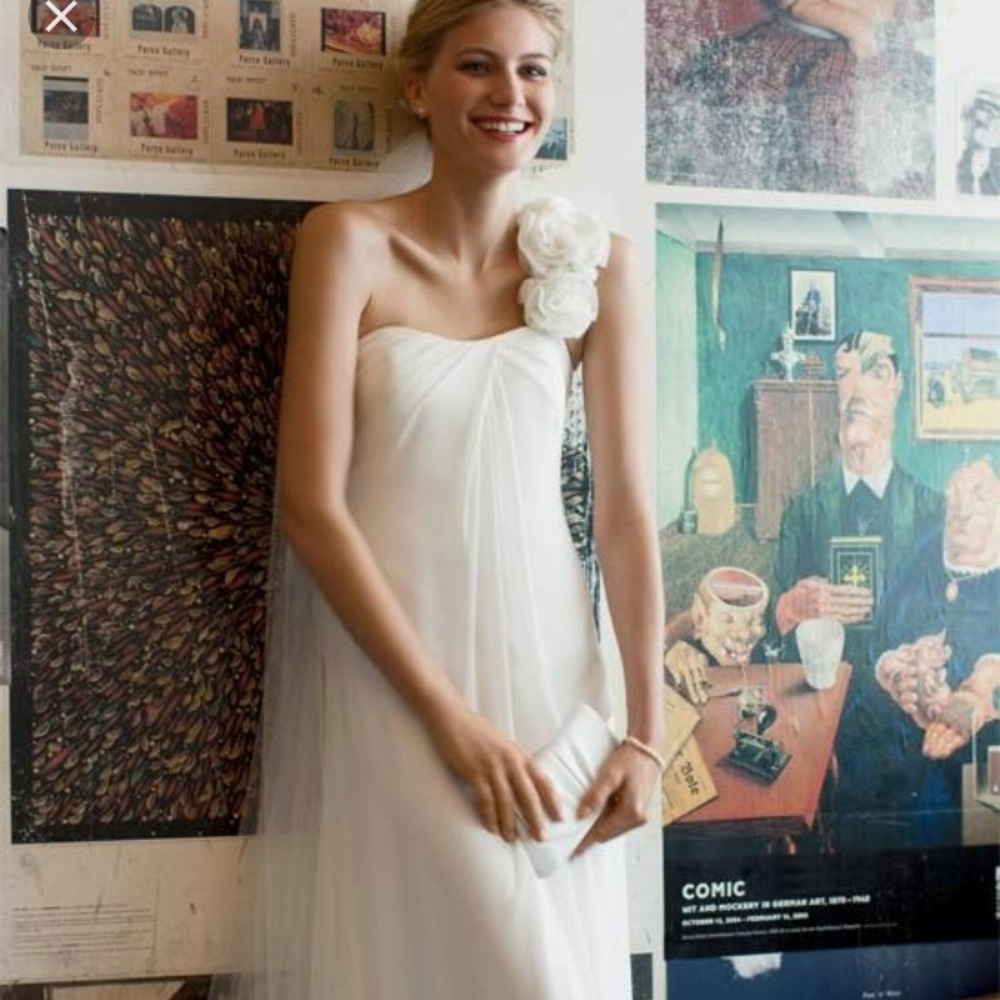 Ivory wedding dress